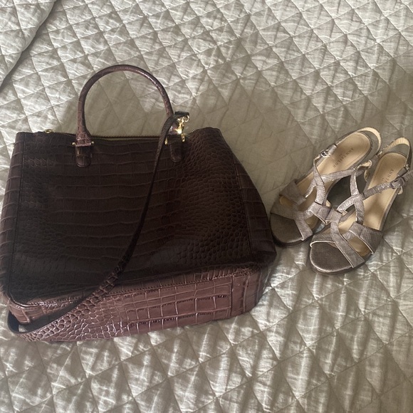 Handbag - Picture 3 of 3